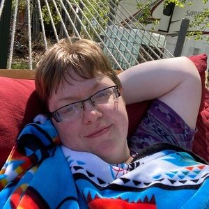 Meet your Posher, Amy